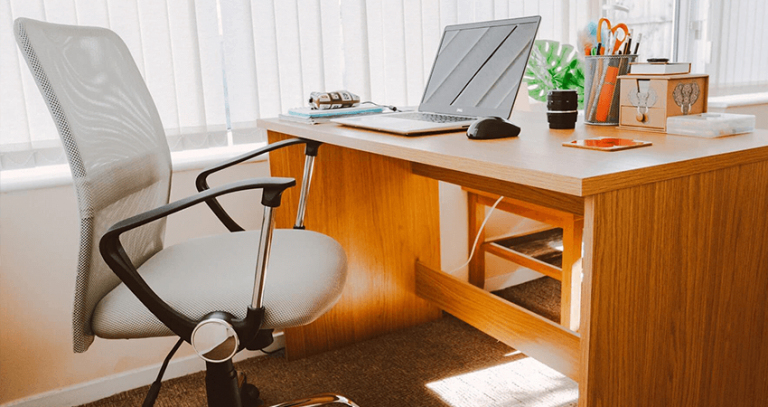 Therapist chair with good back support